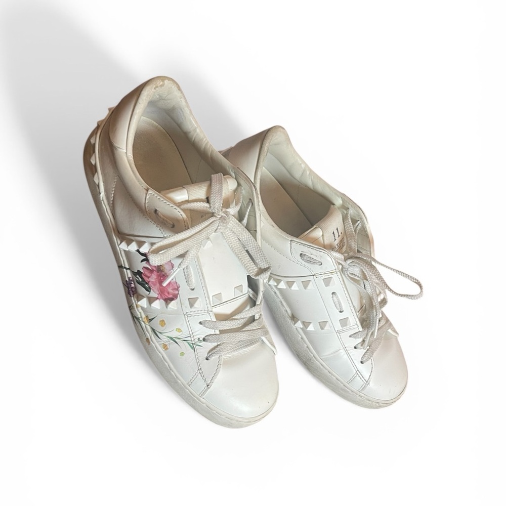 Valentino White Leather Floral Rockstud Lace-Up Sneakers
